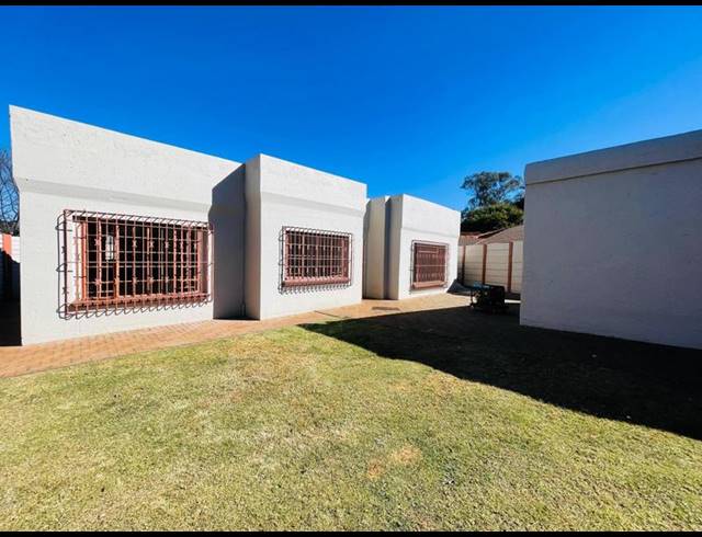 3 BEDROOM HOUSE FOR SALE IN POLLAK PARK